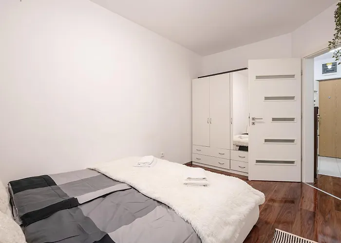 Viola Apartment - Free Parking And Balcony